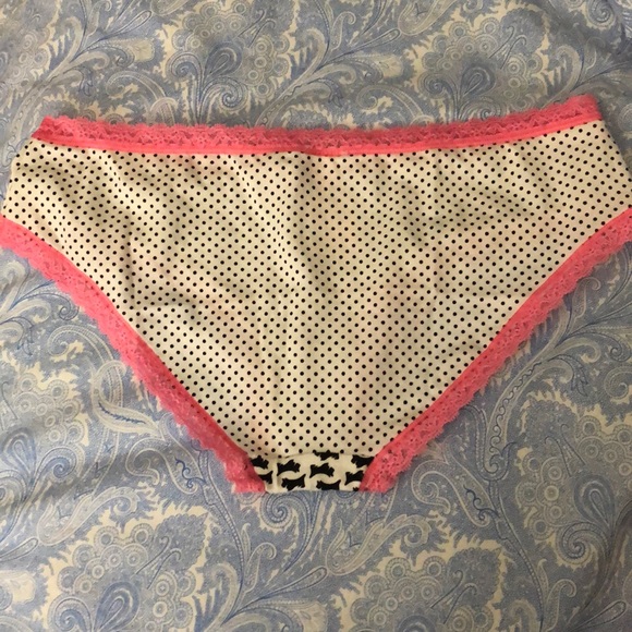 Victoria’s Secret low rise hip hugger - Picture 3 of 3